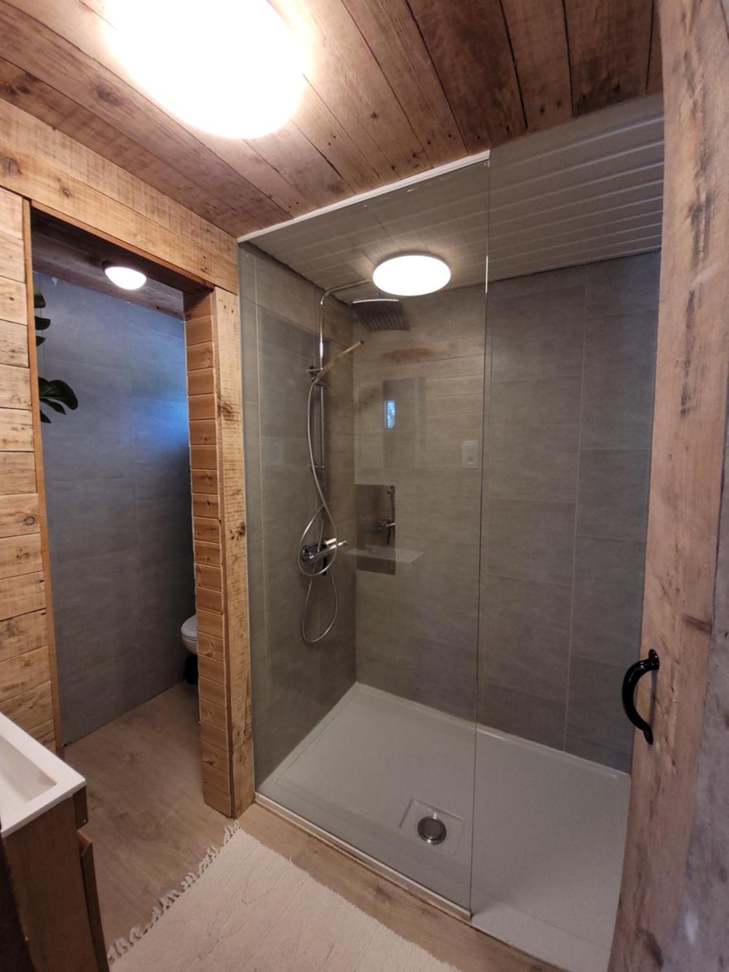 Rustig Gelegen Chalet Solvo Met Terras Aan Het Water Гел Екстериор снимка